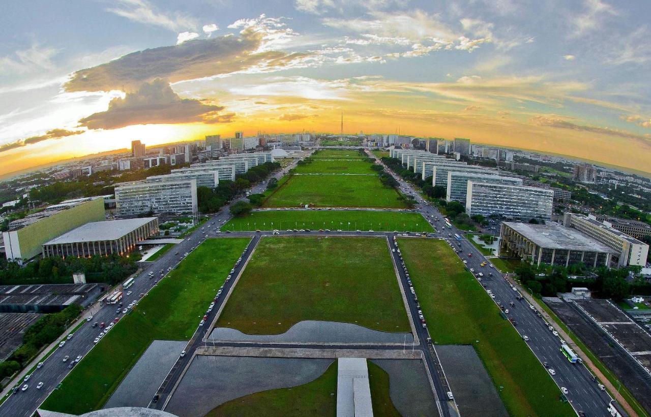 V1005 Flat 10º Andar Com Vista Para Esplanada Brasilia Bagian luar foto